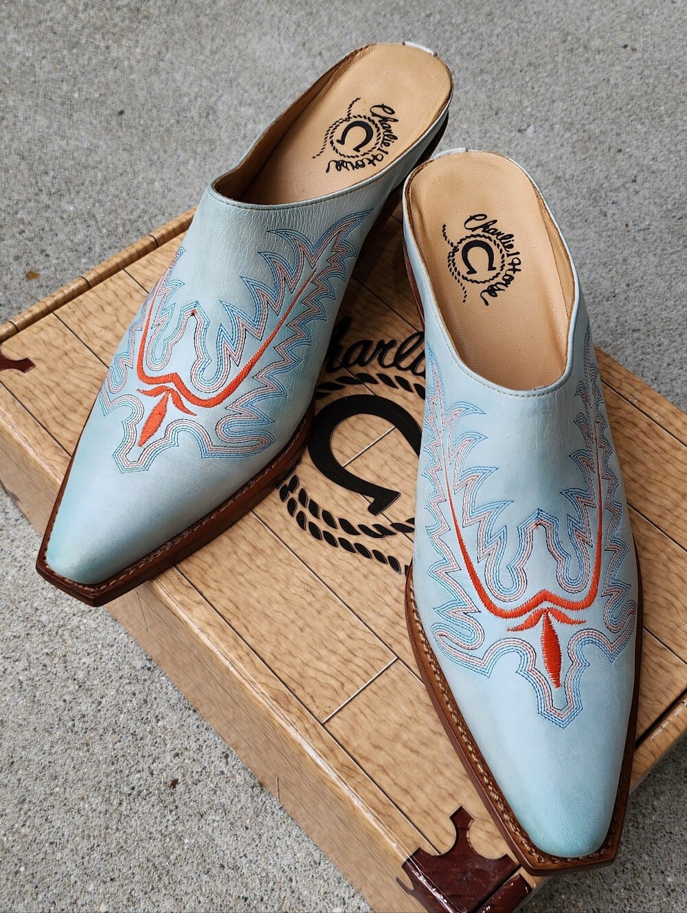 Lucchese Aqua Slide - Picture 8 of 12